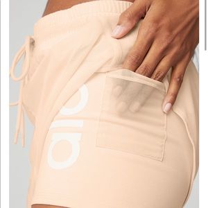ALO ambience shorts